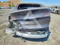 2024 Tesla Model Y фото
