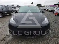 2024 Tesla Model Y фото