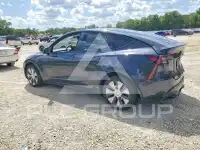 2024 Tesla Model Y фото