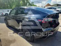 2024 Tesla Model Y фото