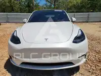 2024 Tesla Model Y фото