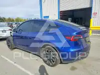 2024 Tesla Model Y фото