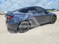 2024 Tesla Model Y photo