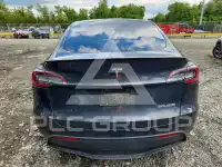 2024 Tesla Model Y фото