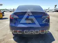 2024 Tesla Model Y фото