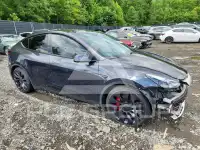2024 Tesla Model Y фото
