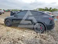 2024 Tesla Model Y фото