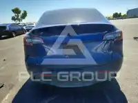 2024 Tesla Model Y фото