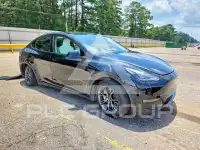 2024 Tesla Model Y фото