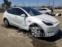 2024 Tesla Model Y фото
