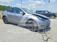 2024 Tesla Model Y фото