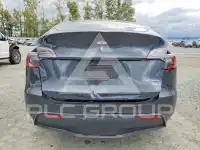 2024 Tesla Model Y фото