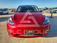 2024 Tesla Model Y фото