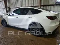 2024 Tesla Model Y фото