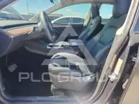 2024 Tesla Model Y фото