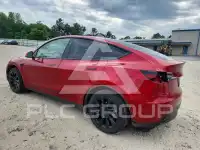2024 Tesla Model Y фото