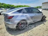 2024 Tesla Model Y фото