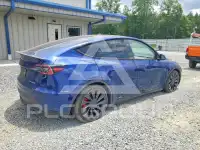 2024 Tesla Model Y фото
