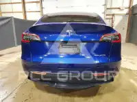 2024 Tesla Model Y фото
