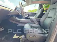 2024 Tesla Model Y фото