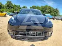 2024 Tesla Model Y фото