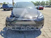 2024 Tesla Model Y фото