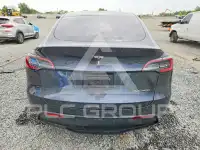 2024 Tesla Model Y фото