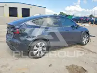 2024 Tesla Model Y фото