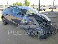 2024 Tesla Model Y фото