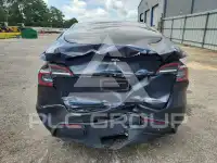 2024 Tesla Model Y фото