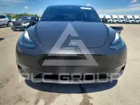 2024 Tesla Model Y фото