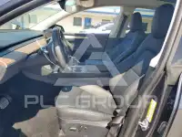 2024 Tesla Model Y фото