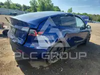 2024 Tesla Model Y photo