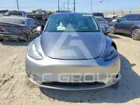 2024 Tesla Model Y фото