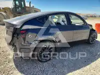 2024 Tesla Model Y фото