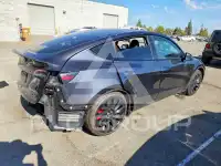 2024 Tesla Model Y фото