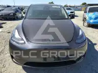 2024 Tesla Model Y фото