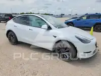 2024 Tesla Model Y photo