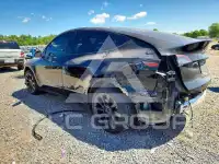 2024 Tesla Model Y фото
