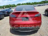 2024 Tesla Model Y фото