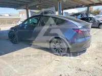2024 Tesla Model Y фото