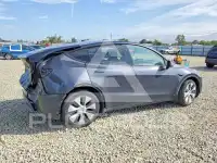 2024 Tesla Model Y photo