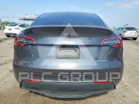 2024 Tesla Model Y фото