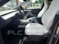 2024 Tesla Model Y photo