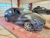 2024 Tesla Model Y фото