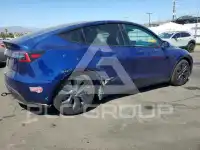 2024 Tesla Model Y фото