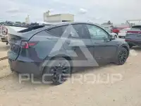 2024 Tesla Model Y фото