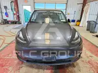 2024 Tesla Model Y фото