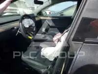 2024 Tesla Model Y фото