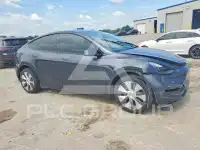 2024 Tesla Model Y фото